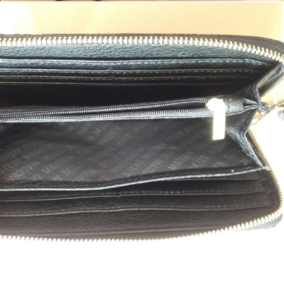 NWT STEVE MADDEN WALLET WRISTLET ZIP AROUND CASE - Picture 6 of 6